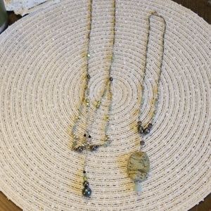 Set of 2 necklaces